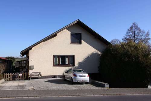 Foto - Haus zum Kaufen in Wölfersheim 379.000,00 € 195 m²