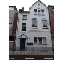 Haus zum Kaufen in Neuss 450.000,00 € 250 m²