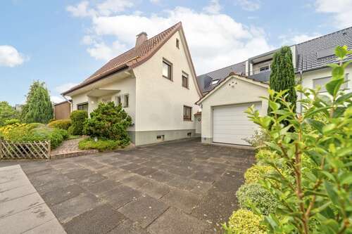 Foto - Haus zum Kaufen in Schloß Holte-Stukenbrock 329.000,00 € 128 m²