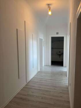 Foto - Wohnung zum Mieten in Wuppertal 650,00 € 74 m²