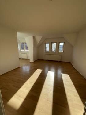 Foto - Wohnung zum Mieten in Magdeburg 390,00 € 59.7 m²