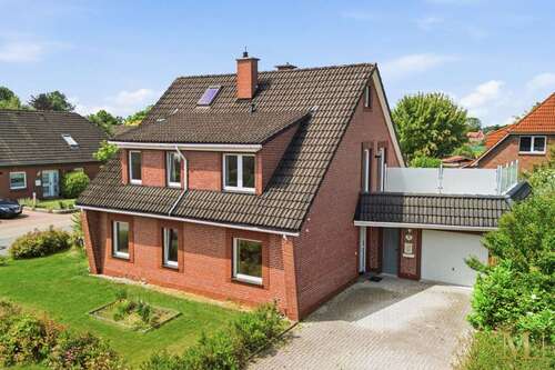 Foto - Haus zum Kaufen in Otterndorf 350.000,00 € 165 m²
