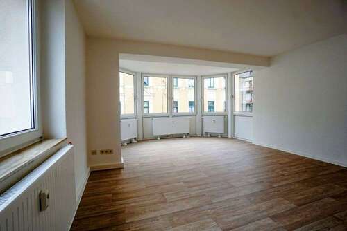 Foto - Wohnung zum Mieten in Plauen 312,90 € 65.46 m²