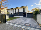 Haus zum Kaufen in Frankfurt am Main 990.000,00 € 255.38 m²