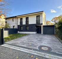 Haus zum Kaufen in Frankfurt am Main 990.000,00 € 255.38 m²