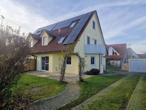 Foto - Haus zum Kaufen in Binswangen 450.000,00 € 137 m²