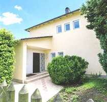 Haus zum Kaufen in Puchheim-Ort 1.398.000,00 € 217 m²