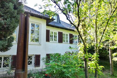 Foto - Haus zum Kaufen in Stuttgart Rohr 1.650.000,00 € 247 m²