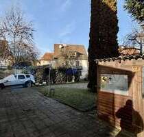 Haus zum Kaufen in Stuttgart 690.000,00 € 214.03 m²