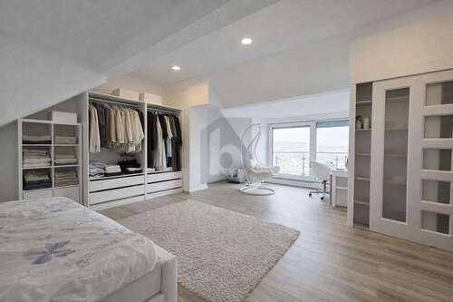 Foto - Haus zum Kaufen in Esslingen am Neckar 780.000,00 € 187 m²