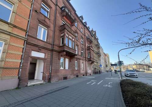 Foto - Haus zum Kaufen in Karlsruhe 1.870.000,00 € 600 m²