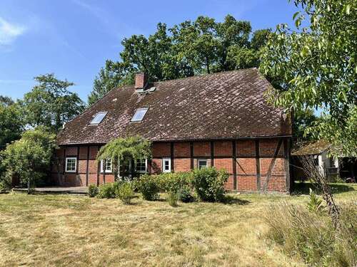 Foto - Haus zum Kaufen in Zernien 178.000,00 € 174 m²