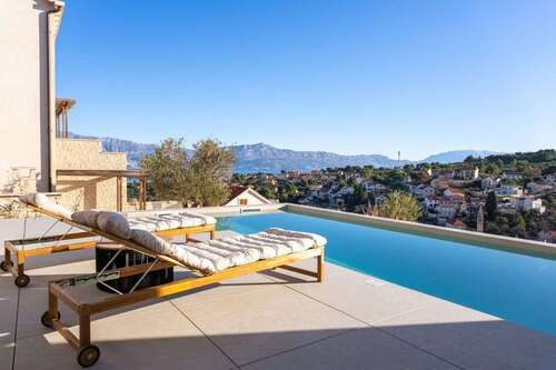 Foto - Haus zum Kaufen in Brac 1.250.000,00 € 253 m²