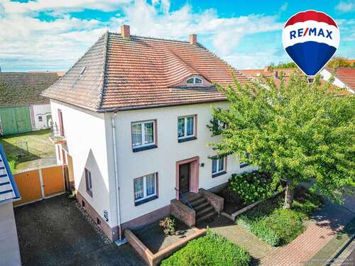 Foto - Haus zum Kaufen in Tucheim 117.000,00 € 225 m²