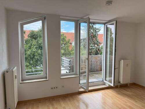 Foto - Wohnung zum Mieten in Dresden 325,00 € 27 m²