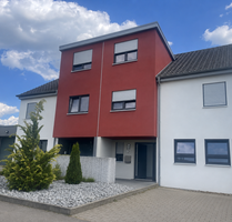 Haus zum Mieten in KL-Morlautern 2.500,00 € 242 m²