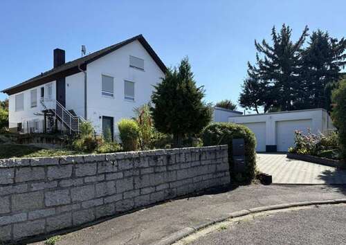 Foto - Haus zum Kaufen in Hofheim am Taunus 690.000,00 € 192 m²
