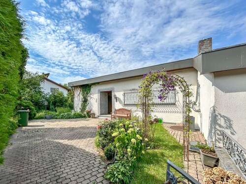 Foto - Haus zum Kaufen in Krauchenwies 299.000,00 € 275 m²