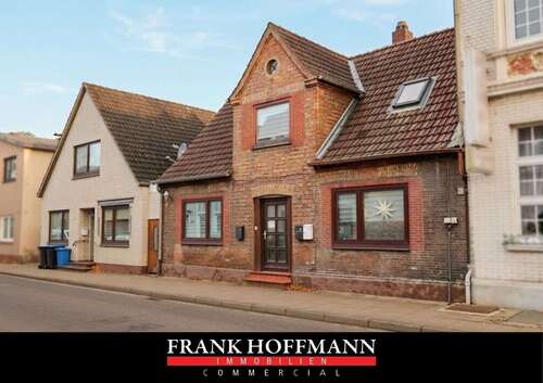 Foto - Haus zum Kaufen in Barmstedt 799.000,00 € 424 m²