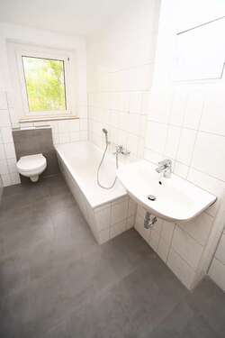 Foto - Wohnung zum Mieten in Lutherstadt Eisleben 409,00 € 68.19 m²