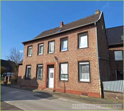 Foto - Haus zum Kaufen in Grevenbroich 398.000,00 € 412 m²