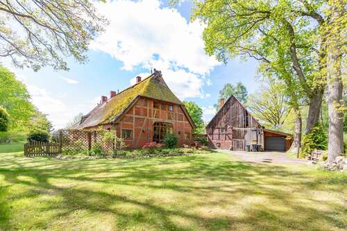 Foto - Haus zum Kaufen in Radbruch 499.000,00 € 250 m²