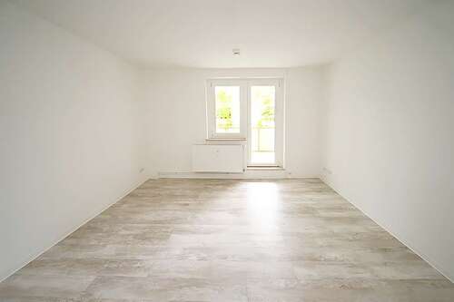 Foto - Wohnung zum Mieten in Lutherstadt Eisleben 221,00 € 36.79 m²