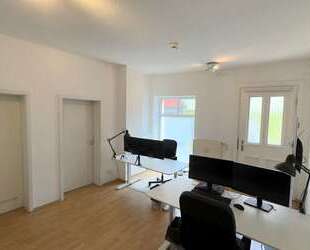 Büro in Erfurt 530,00 € 27 m² - 530,00&nbsp;EUR Kaltmiete, ca.&nbsp; 27,00&nbsp;m&sup2; in Erfurt (PLZ: 99084)