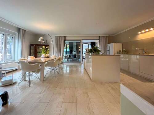 Foto - Haus zum Kaufen in Heusenstamm Rembrücken 1.690.000,00 € 370 m²