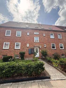 Foto - Wohnung zum Mieten in Neubrandenburg 944,00 € 118 m²