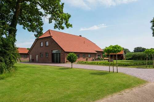Foto - Haus zum Kaufen in Edewecht 765.000,00 € 155 m²