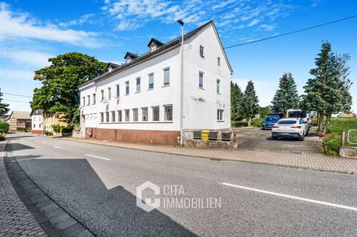 Foto - Haus zum Kaufen in Bogel 310.000,00 € 303.76 m²