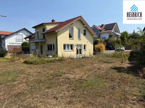 Foto - Haus zum Kaufen in Neuenstadt am Kocher 545.000,00 € 161 m²