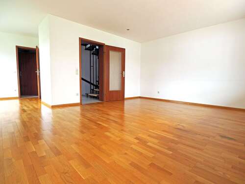 Foto - Haus zum Mieten in Kirchheim 1.900,00 € 170 m²