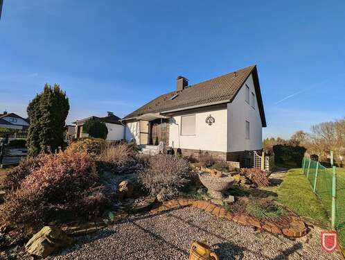 Foto - Haus zum Kaufen in Lohfelden Vollmarshausen 389.000,00 € 152 m²