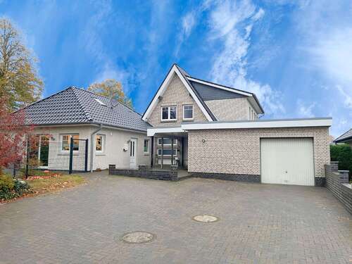 Foto - Haus zum Kaufen in Friesoythe 499.000,00 € 292 m²