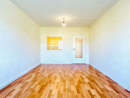 Foto - Wohnung zum Mieten in Freital 358,96 € 61.36 m²