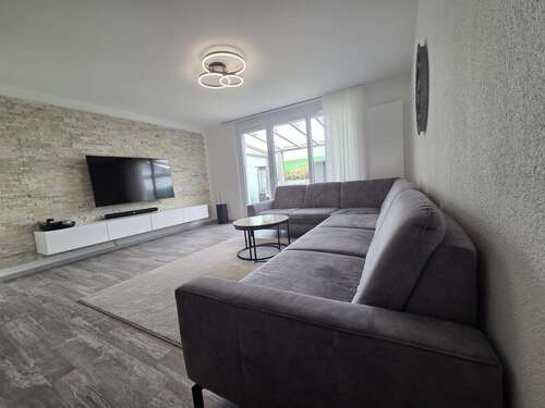 Foto - Haus zum Kaufen in Laudenbach 555.000,00 € 141 m²