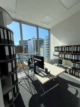 Foto - Büro in Hamburg 950,00 € 18 m² - 950,00&nbsp;EUR Kaltmiete, ca.&nbsp; 18,00&nbsp;m&sup2;