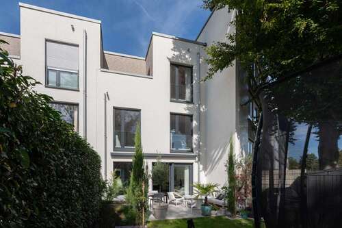Foto - Haus zum Kaufen in Düsseldorf 1.590.000,00 € 179 m²