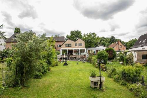 Foto - Haus zum Kaufen in Hürth 999.000,00 € 210 m²