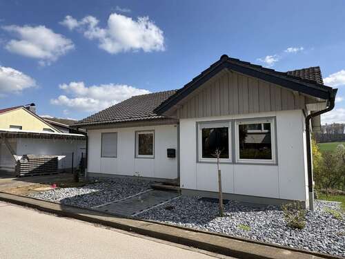 Foto - Haus zum Kaufen in Horn-Bad Meinberg Bellenberg 165.000,00 € 92.97 m²