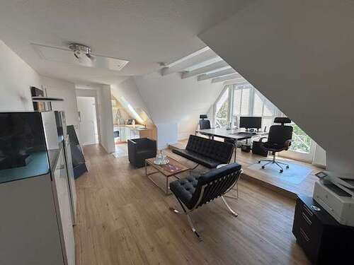 Foto - Büro in Bremen 450,00 € 50 m² - 450,00&nbsp;EUR Kaltmiete, ca.&nbsp; 50,00&nbsp;m&sup2;