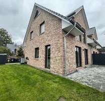 Haus zum Mieten in Rellingen 2.172,00 € 115 m²