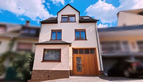 Foto - Haus zum Kaufen in Zell (Mosel) 280.000,00 € 217 m²