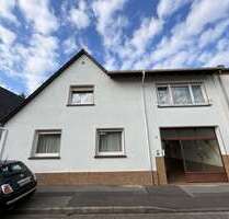 Haus zum Kaufen in Bürstadt 329.000,00 € 151.12 m²