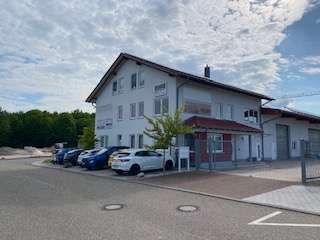 Foto - Wohnung zum Mieten in Karlsbad 995,00 € 130 m²