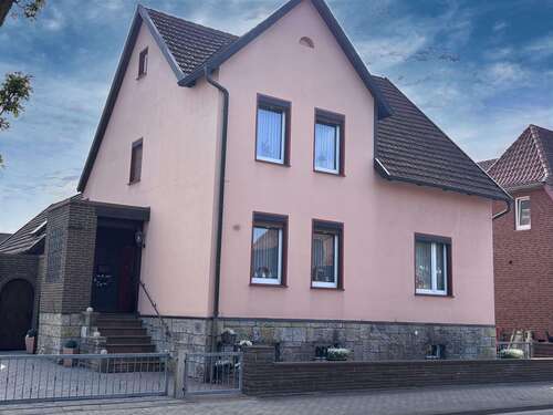 Foto - Haus zum Kaufen in Stadthagen 295.000,00 € 151 m²