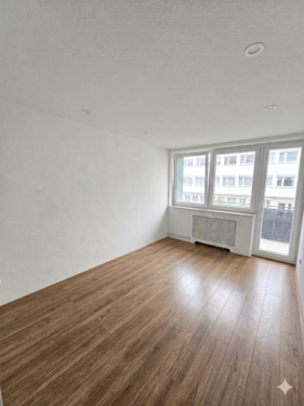 Foto - Wohnung zum Mieten in Stuttgart 675,00 € 23 m²