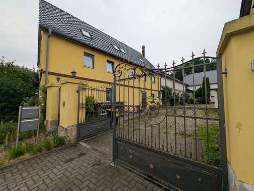 Foto - Haus zum Kaufen in Großpösna 680.000,00 € 350 m²